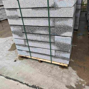 德阳芙蓉白路牙石，马路牙子