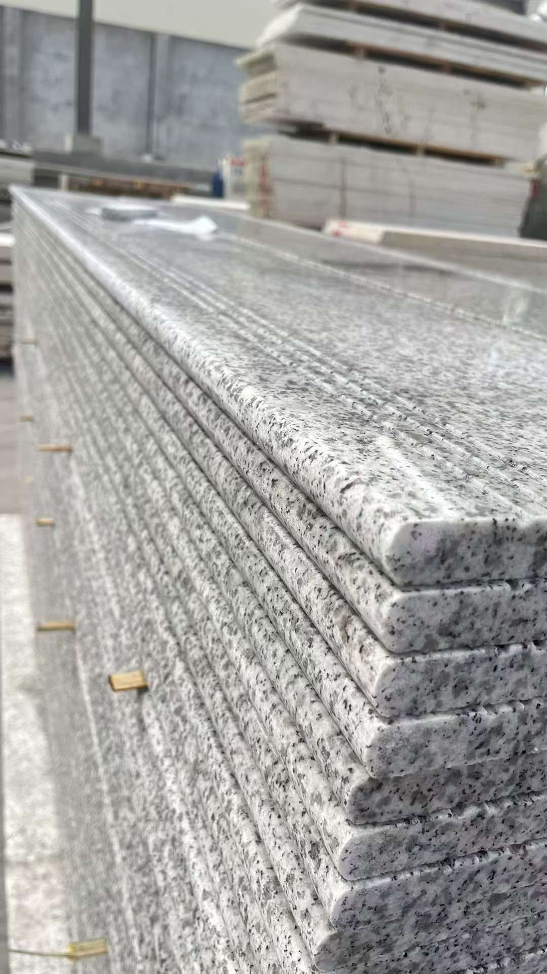 德阳芝麻白楼梯踏步 花岗岩楼梯板材